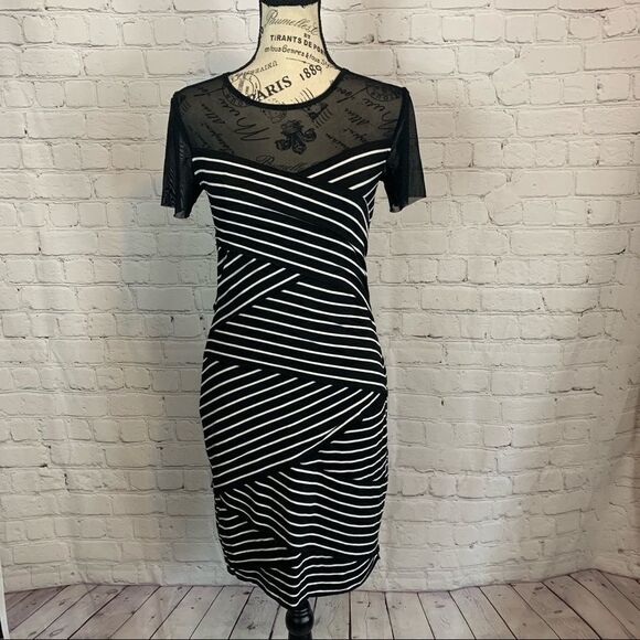 Bailey 44 Black and White Short Sleeve Tiered Sheath Dress Size Small - Picture 1 of 9